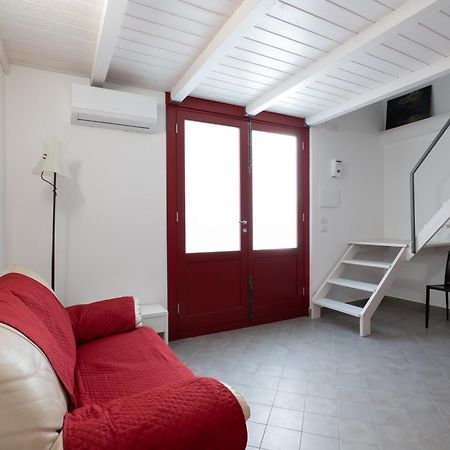Appartamento Woodenloft14 Aeroporto di Catania Fontana Rossa Esterno foto